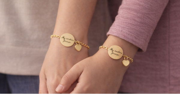 5 Meaningful Birthday Gift Ideas for Mom from Daughter